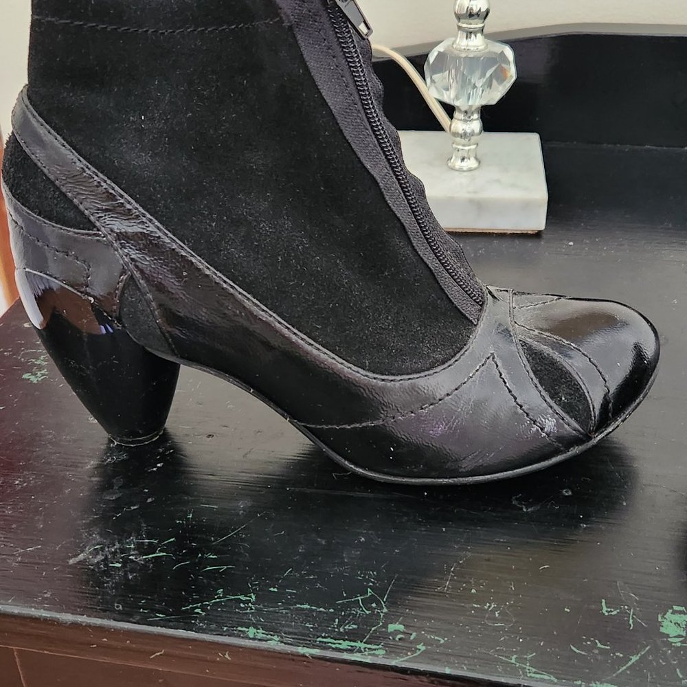 Womans boots - Picture 4 of 4